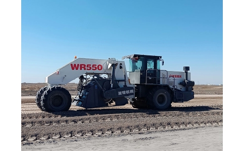 550冷再生机租赁，出租四驱冷再生机